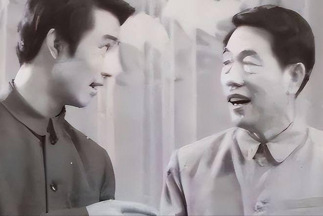 华子93岁的杨少华终于开始“享福”了OG真人平台大口吃肉大碗喝酒、爱抽(图18)