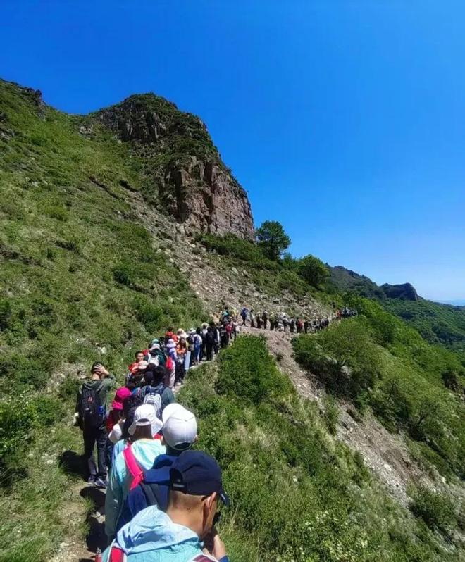 被一双“臭鞋”抢了风头OG网站中国中产三件套(图12) 被一双“臭鞋”抢了风头OG网站中国中产三件套(图12)